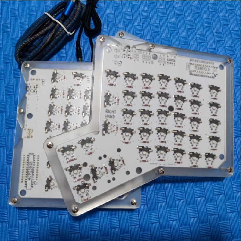 Tablet Accessories 3D Print - Ergodox Kit de clavier fendu filaire
